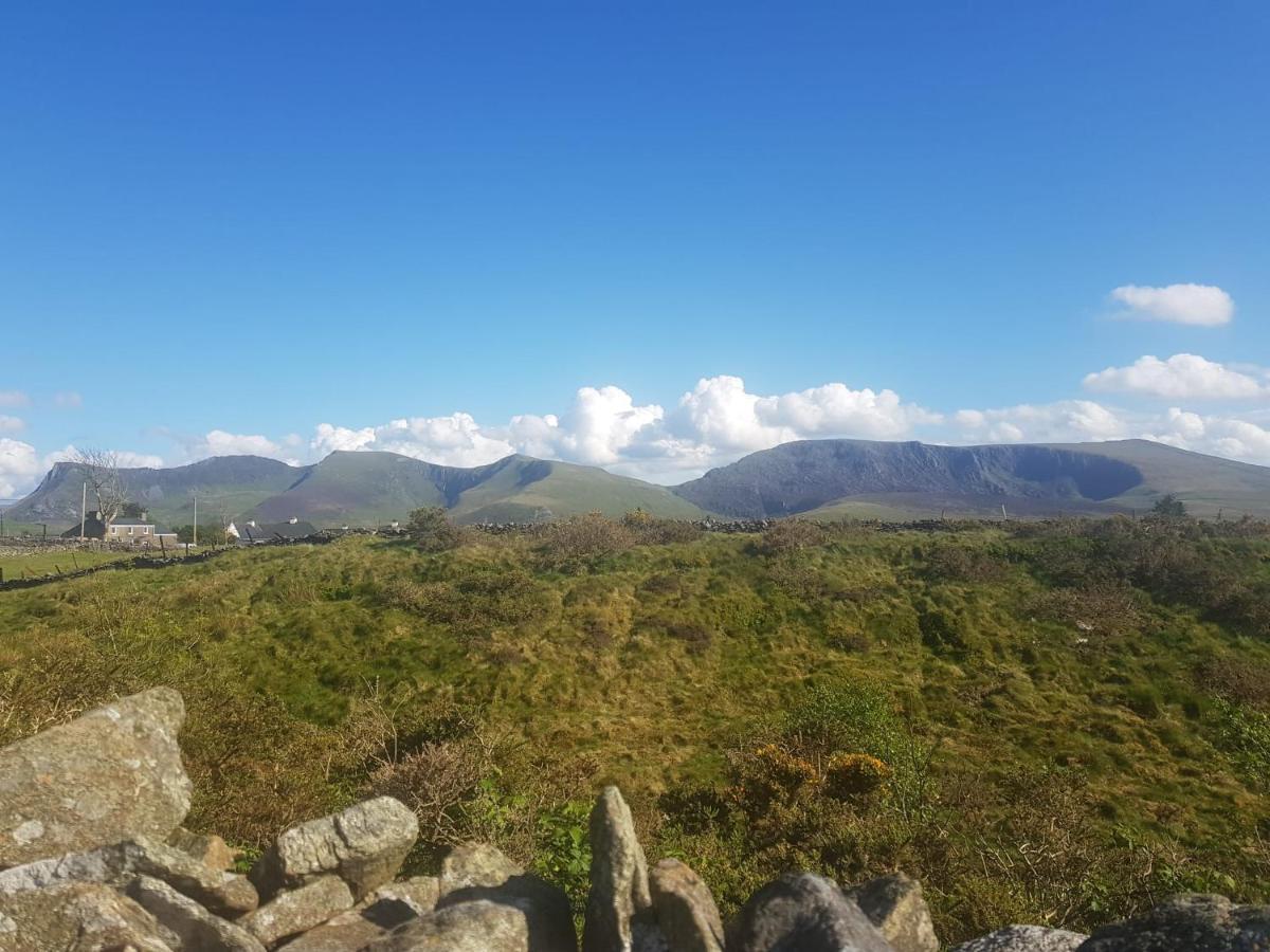 Luxury tent Mountain View Caernarfon